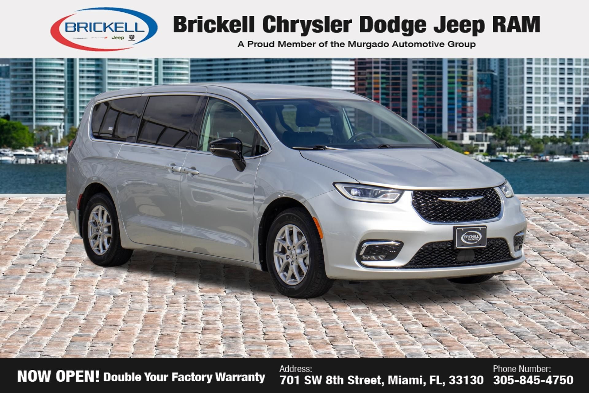 Used 2024 Chrysler Pacifica Touring-L FWD video 3