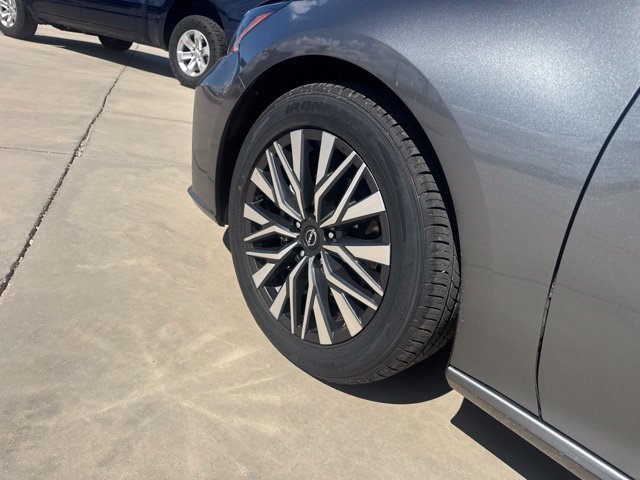 Used 2023 Nissan Altima 2.5 SV FWD image 7