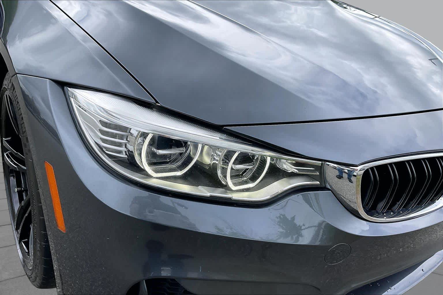 Used 2016 BMW M4 Convertible RWD image 25