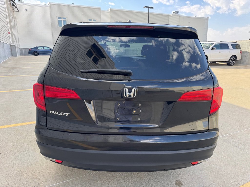 Used 2017 Honda Pilot EX-L image 4