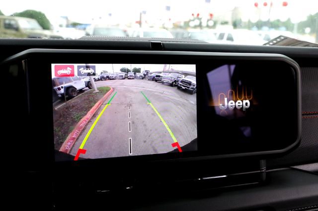 Used 2026 Jeep Wrangler Unlimited Rubicon AWD/4WD image 18