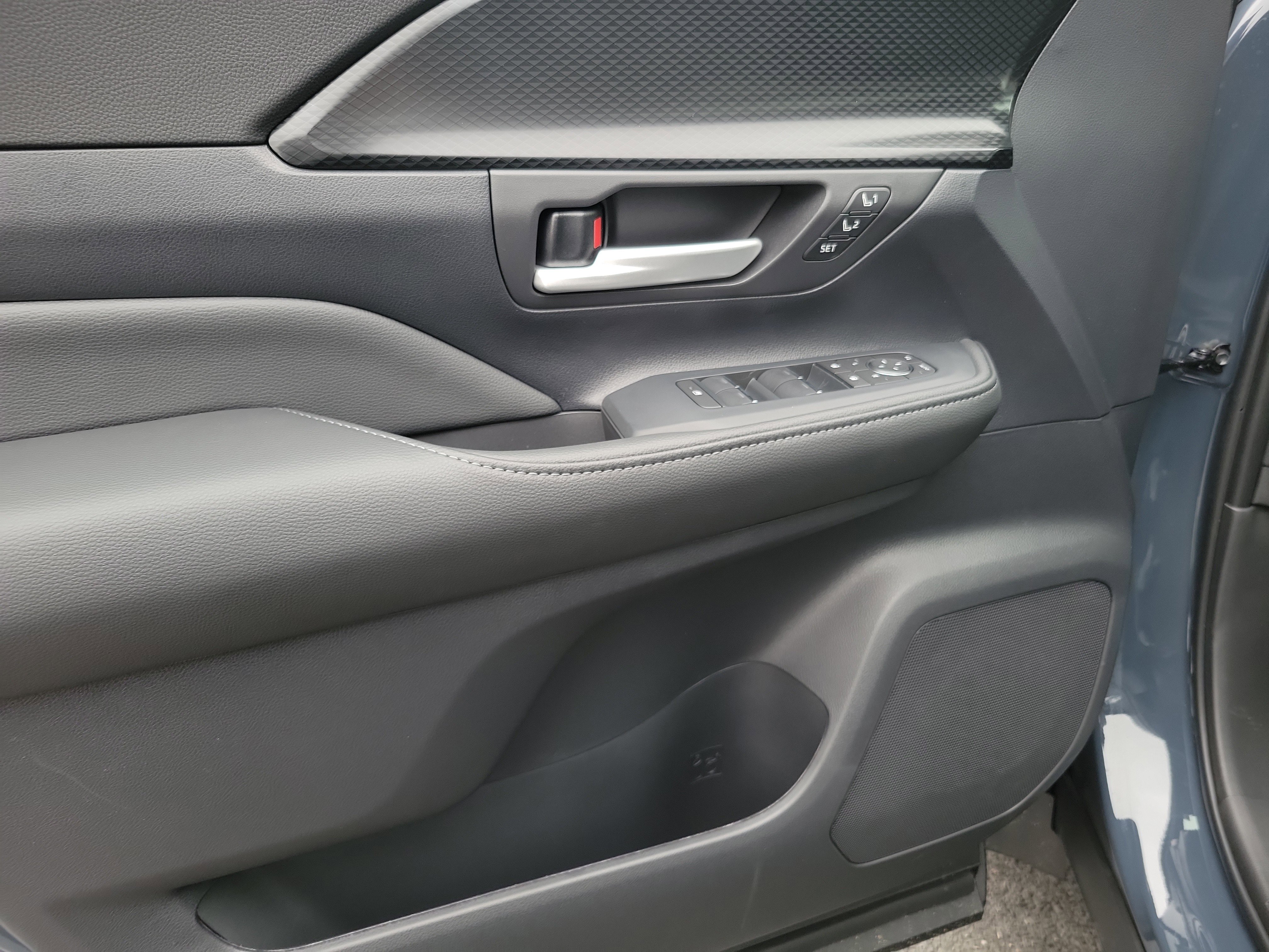 New 2026 Toyota Grand Highlander AWD Hybrid image 24