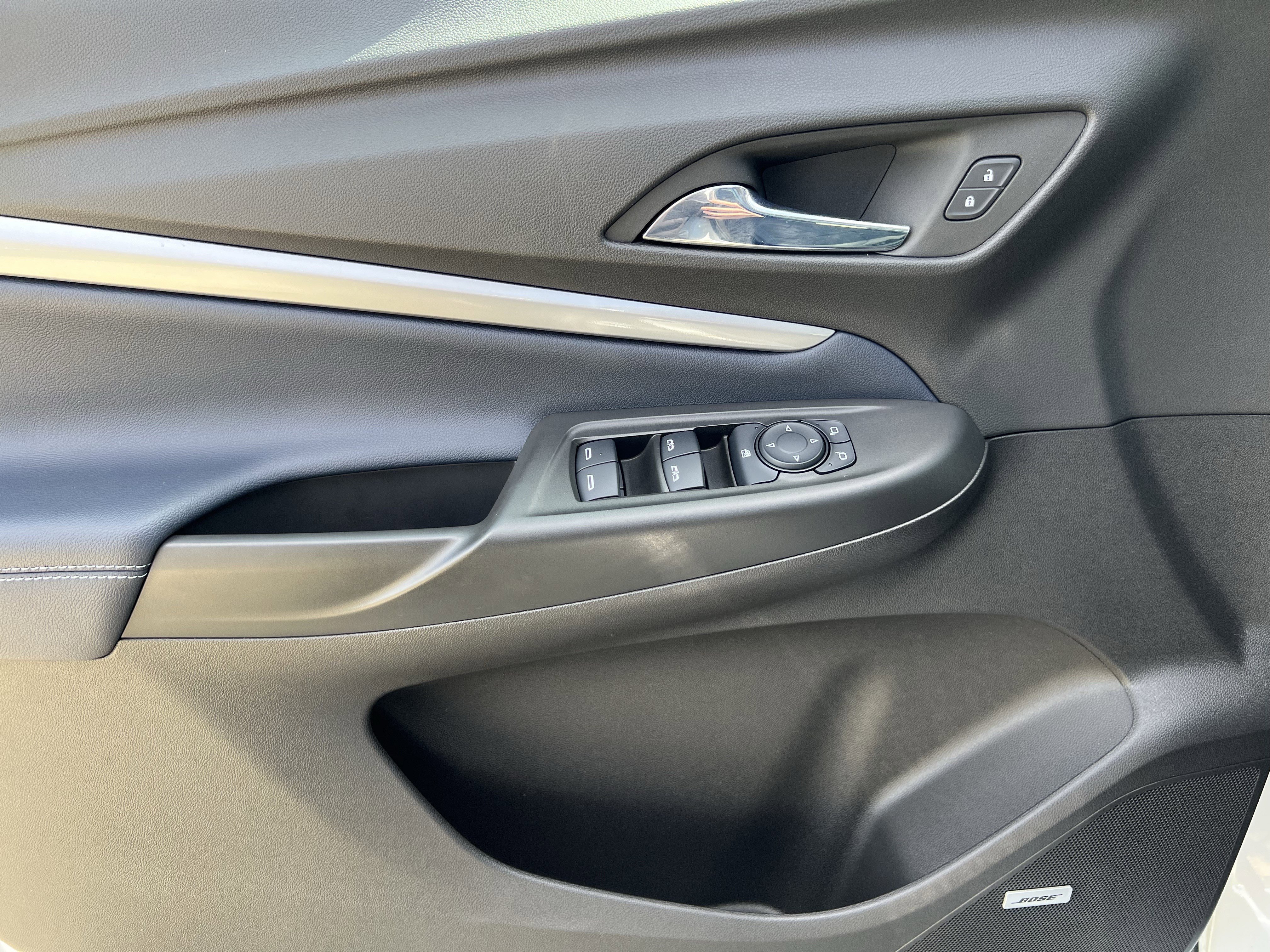 Used 2023 Chevrolet Bolt EUV Premier w/ Sun & Sound Package image 14