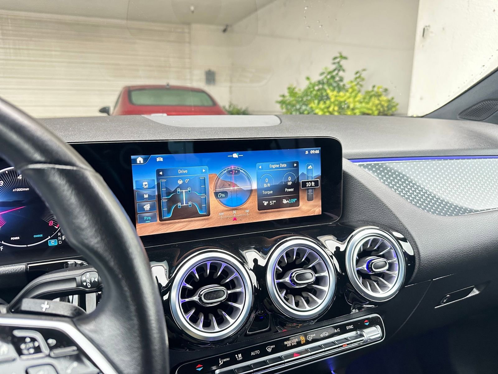 Used 2025 Mercedes-Benz GLA 250 4MATIC image 21