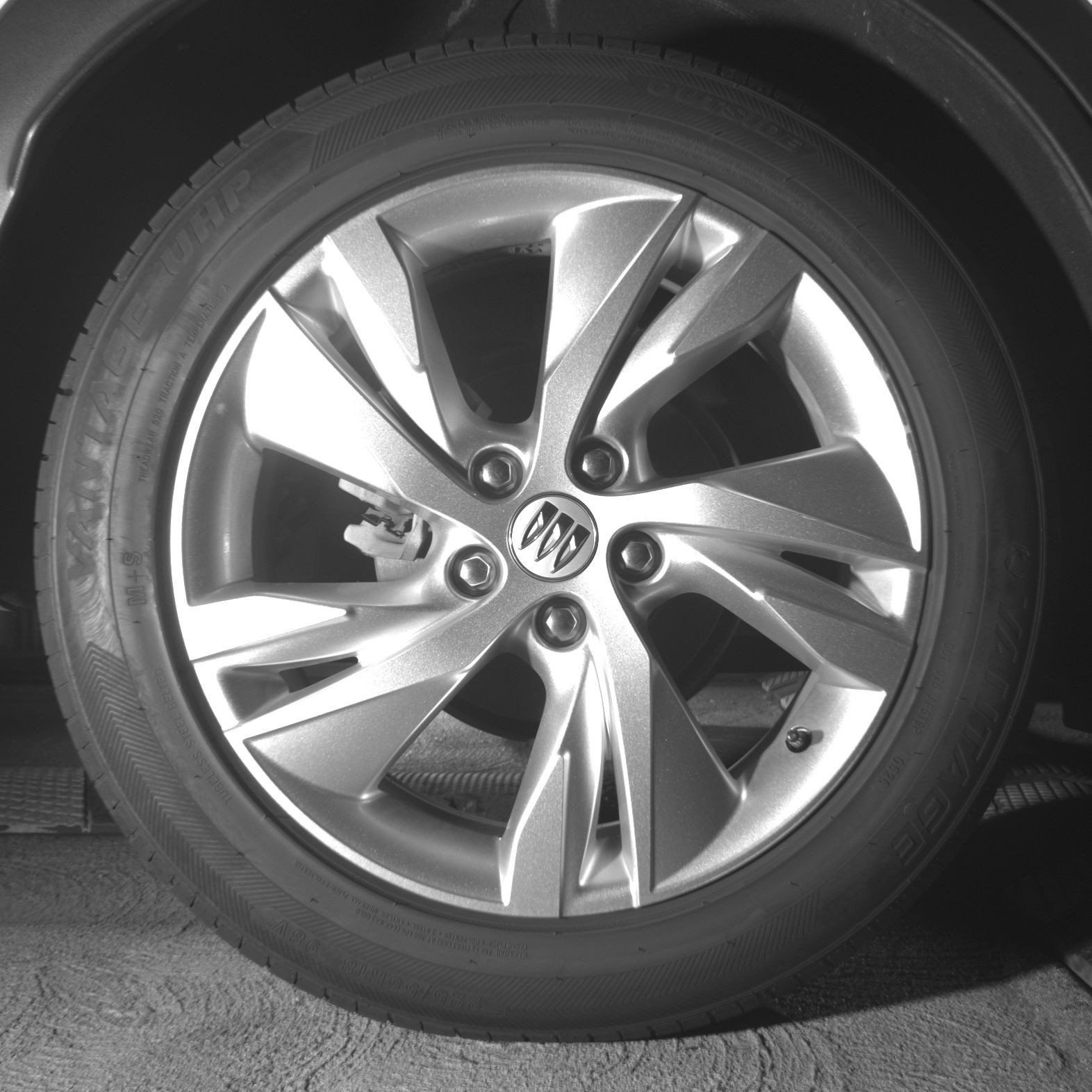 Used 2025 Buick Encore GX Preferred AWD/4WD image 15