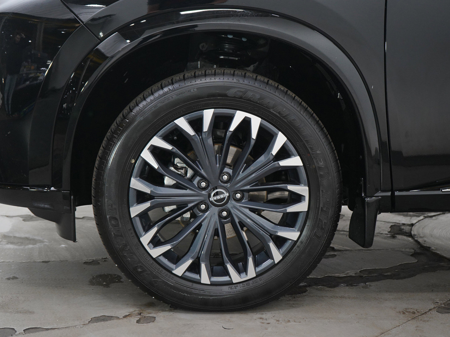 Used 2026 Nissan Rogue Platinum w/ Platinum Premium Package image 31