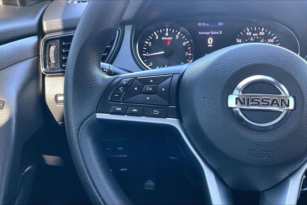 Used 2022 Nissan Rogue Sport S image 18