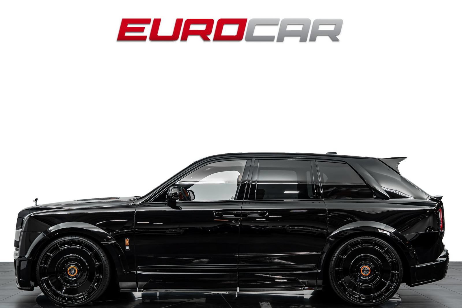 Used 2025 Rolls-Royce Cullinan Black Badge AWD/4WD image 2