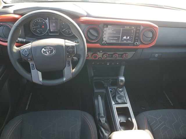Used 2020 Toyota Tacoma TRD Sport w/ Technology Package AWD/4WD image 11
