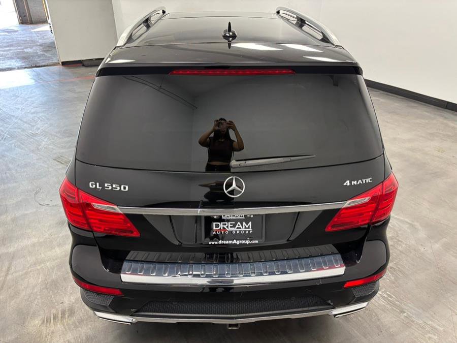 Used 2015 Mercedes-Benz GL 550 4MATIC image 5