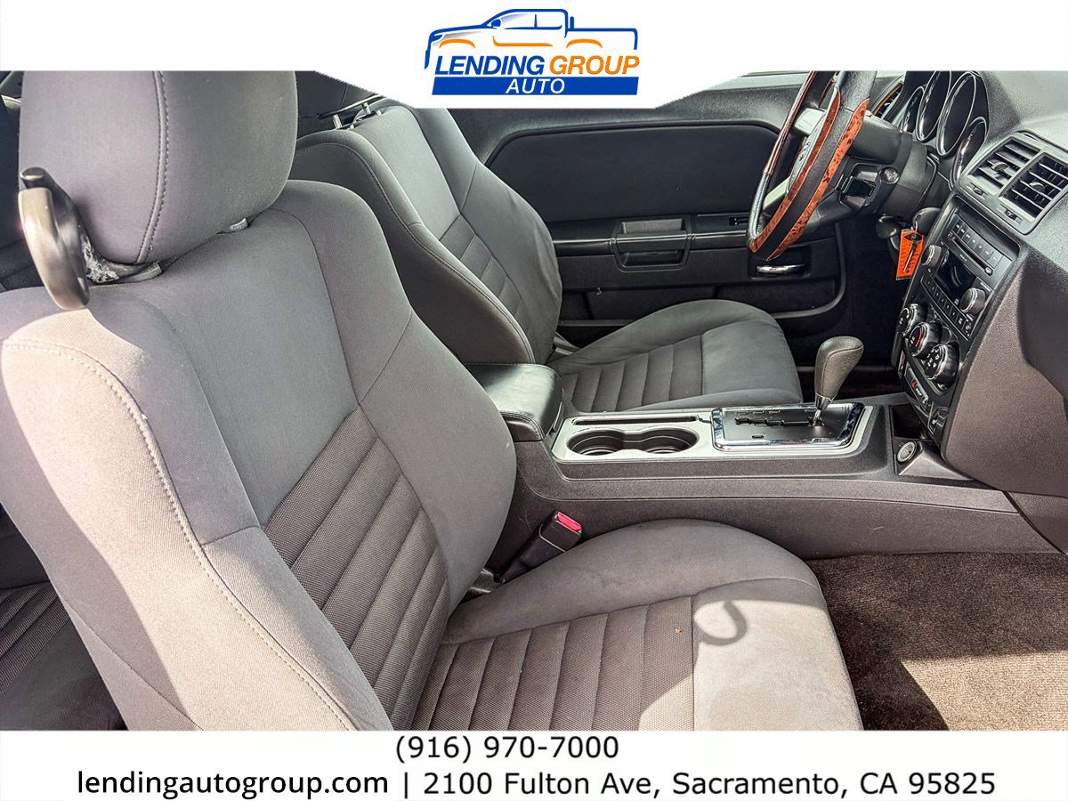 Used 2010 Dodge Challenger SE image 15