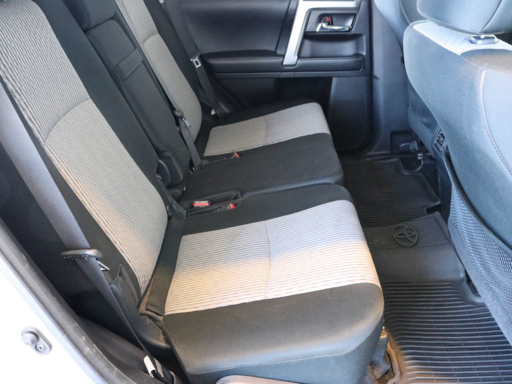 Used 2019 Toyota 4Runner SR5 AWD/4WD image 35