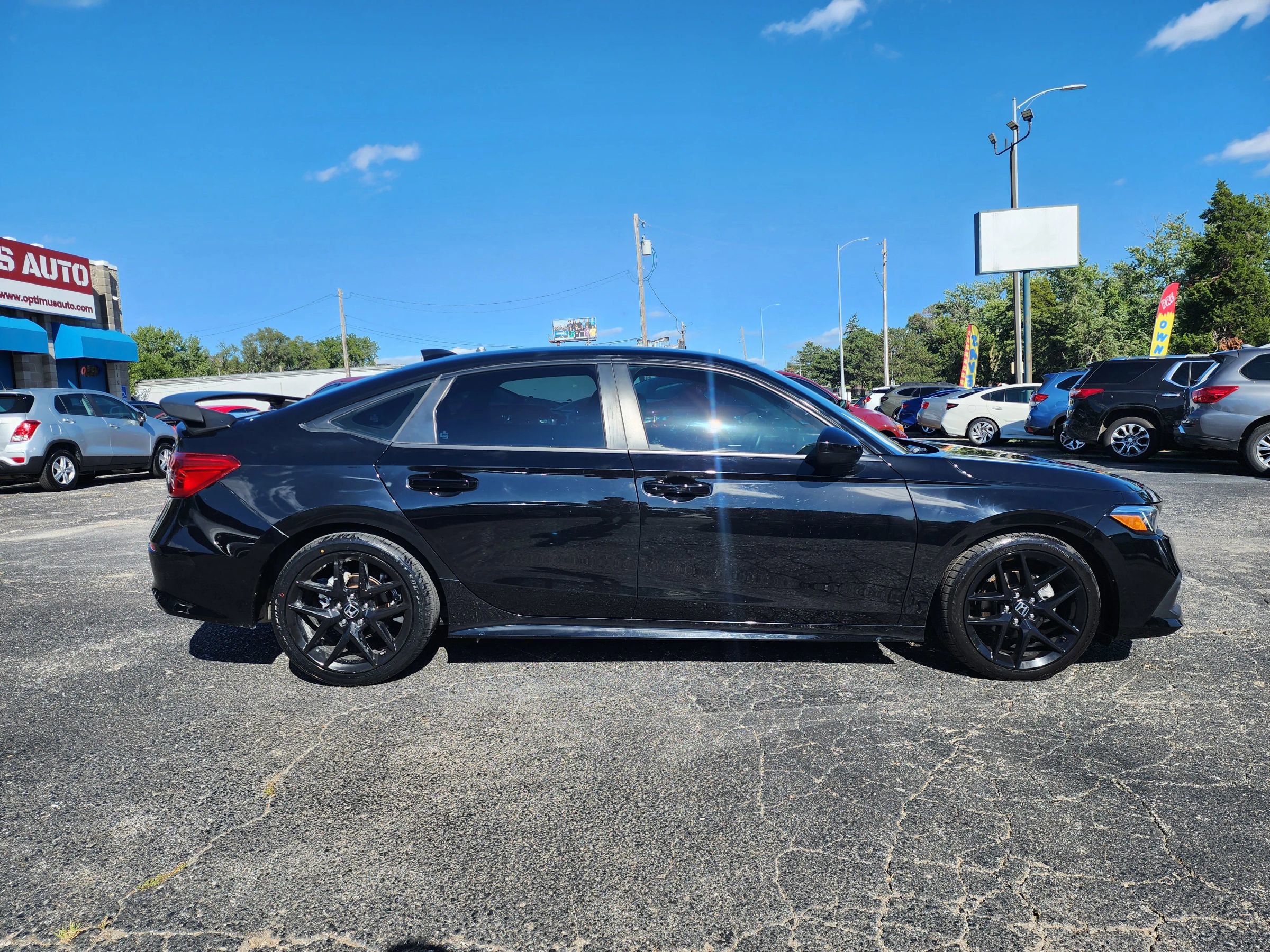 Used 2023 Honda Civic Sport image 8