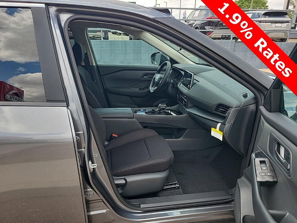 New 2026 Nissan Rogue S image 16