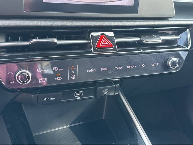 Certified 2025 Kia Niro LX image 26