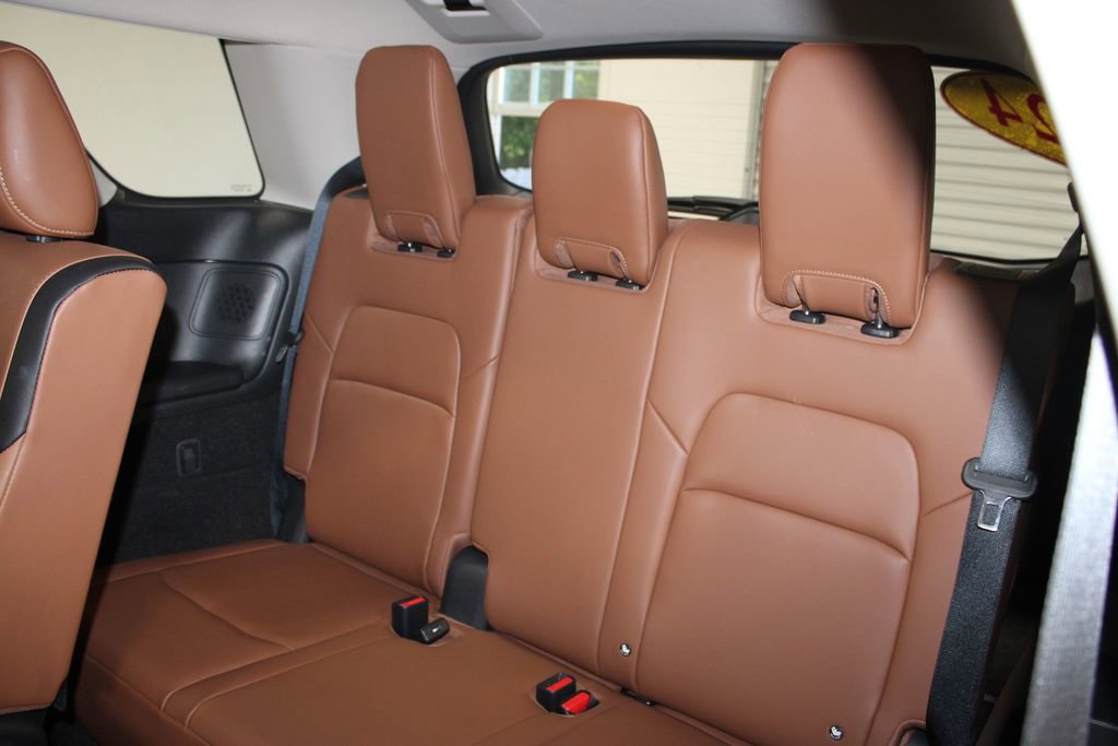 Used 2024 Nissan Pathfinder Platinum w/ Cargo Package image 28