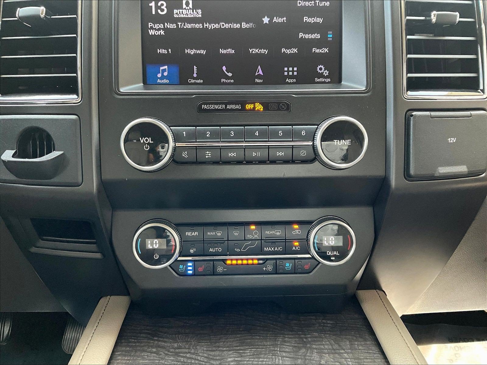 Used 2019 Ford Expedition Limited w/ Equipment Group 302A AWD/4WD image 15