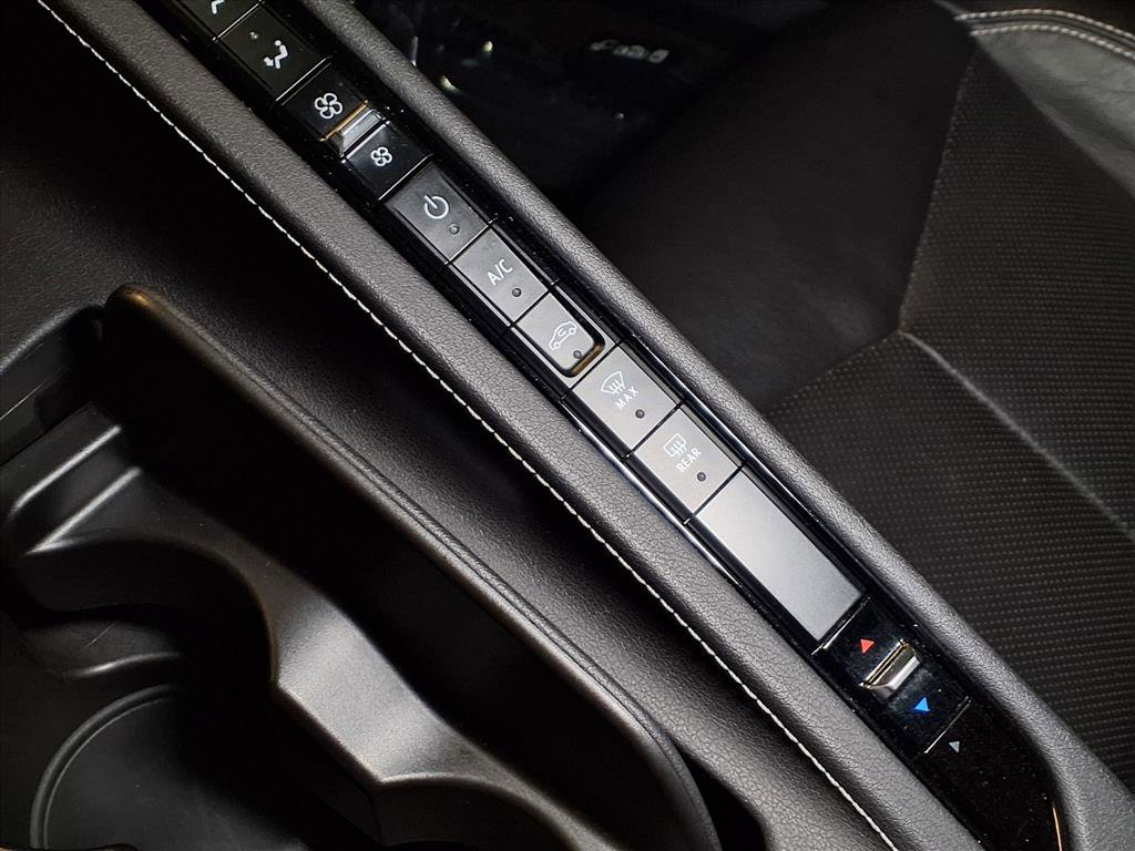 Used 2023 Chevrolet Corvette Stingray Coupe w/ Z51 Performance Package image 7