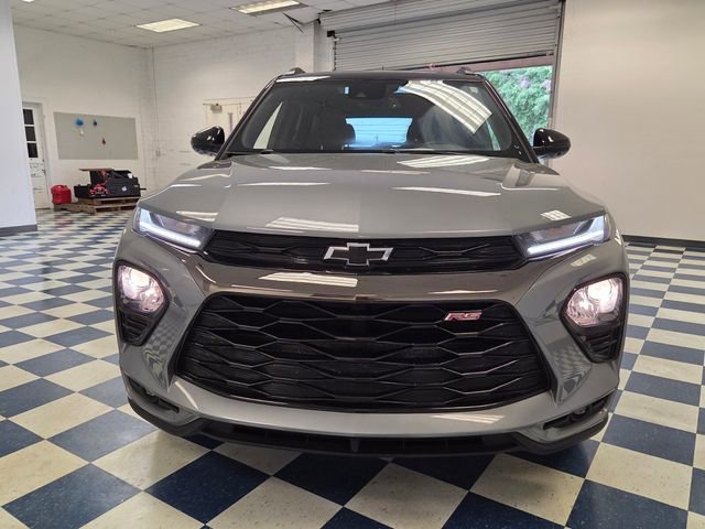 Used 2023 Chevrolet TrailBlazer RS w/ Sun and Liftgate Package image 2