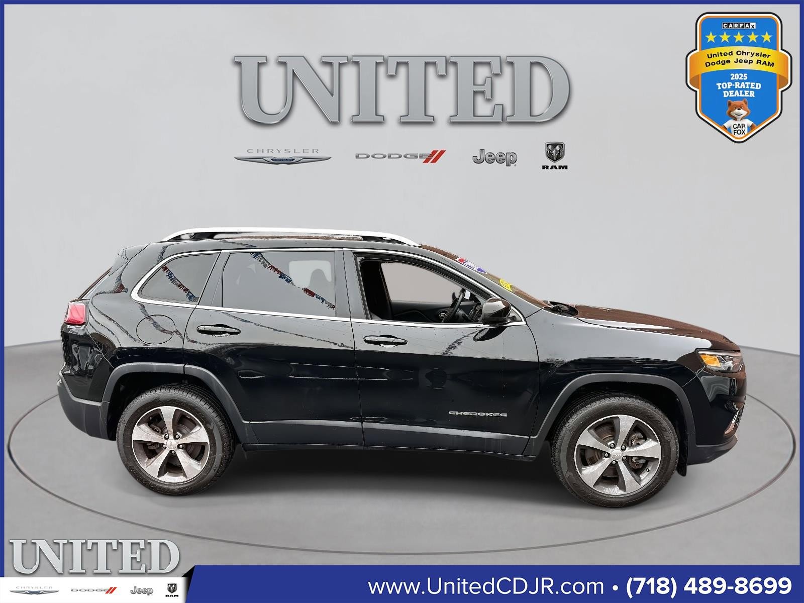Used 2020 Jeep Cherokee Limited image 2