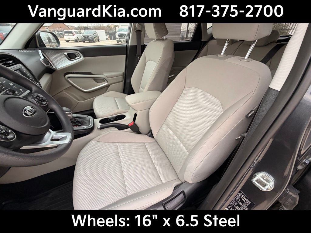 Certified 2021 Kia Soul LX image 14