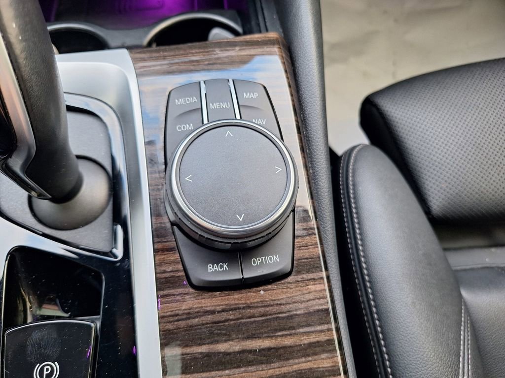 Used 2023 BMW 530i 530i w/ Premium Package image 37