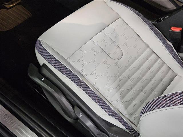 Used 2025 MINI Cooper S image 4