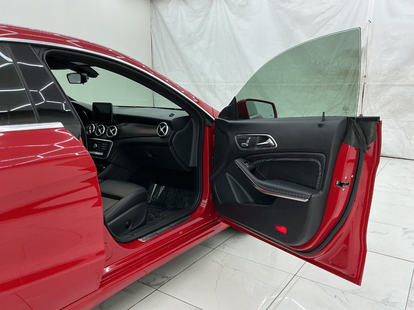 Used 2019 Mercedes-Benz CLA 250 image 17