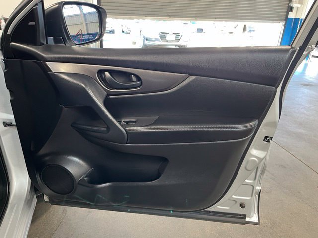 Used 2021 Nissan Rogue Sport S FWD image 13