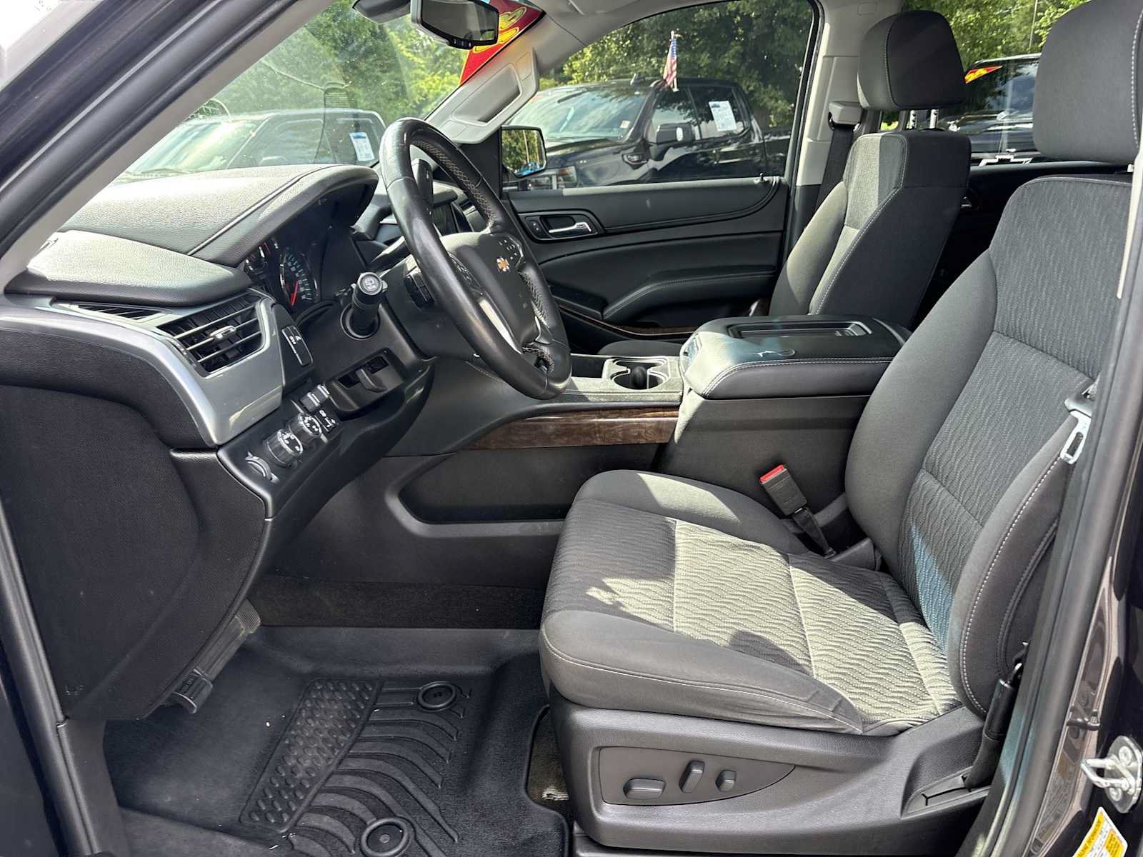 Used 2018 Chevrolet Suburban LS w/ All-Season Package AWD/4WD image 17