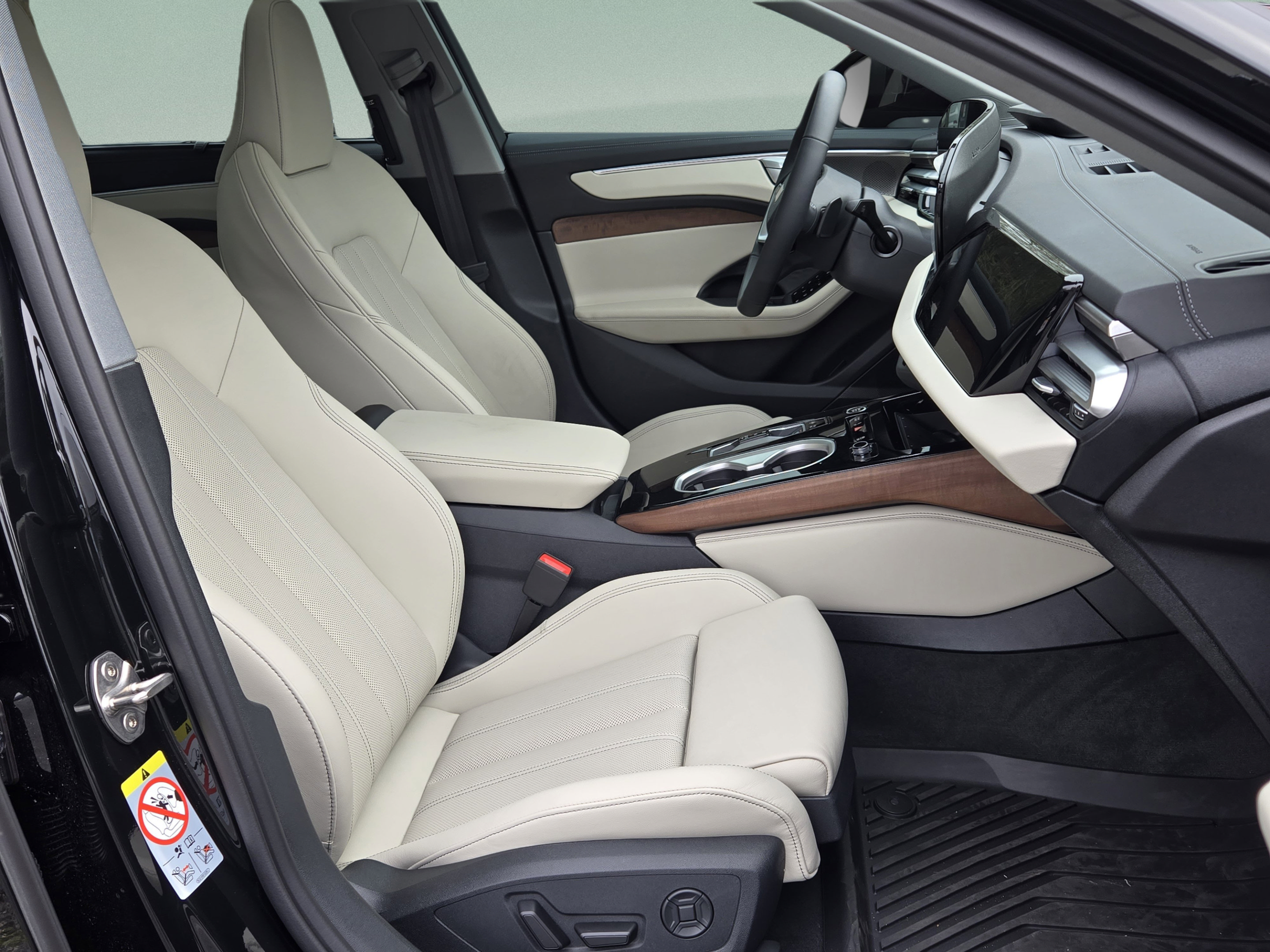 New 2026 Audi A6 Premium Plus w/ Premium Plus Package AWD/4WD image 16