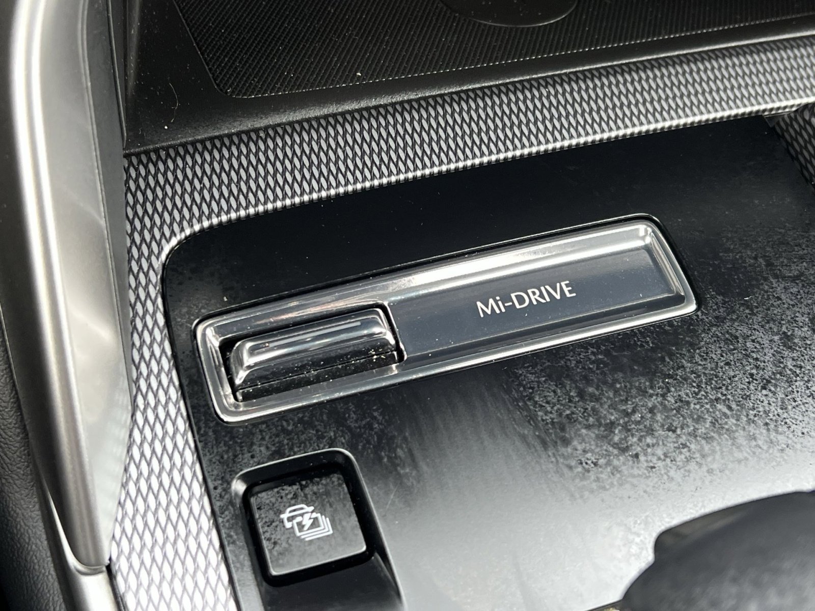 Used 2025 MAZDA CX-90 Plug-In Hybrid w/ Preferred image 35