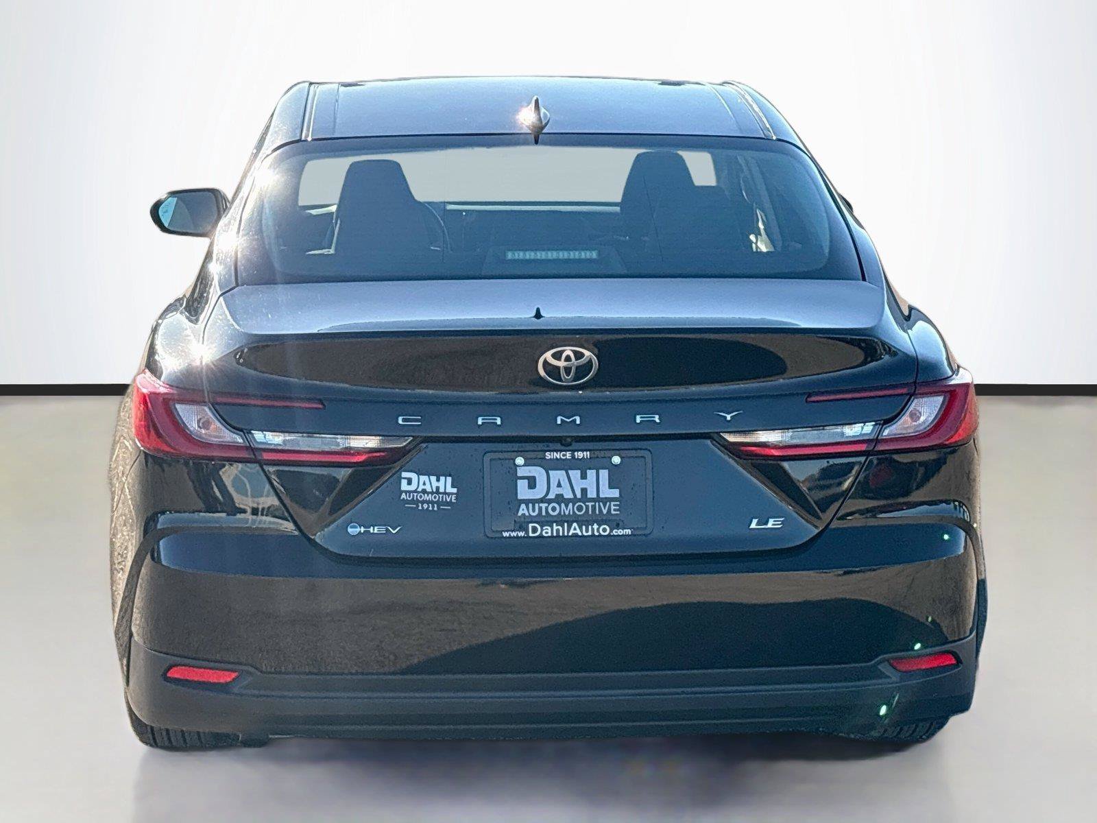 Used 2025 Toyota Camry LE FWD image 12
