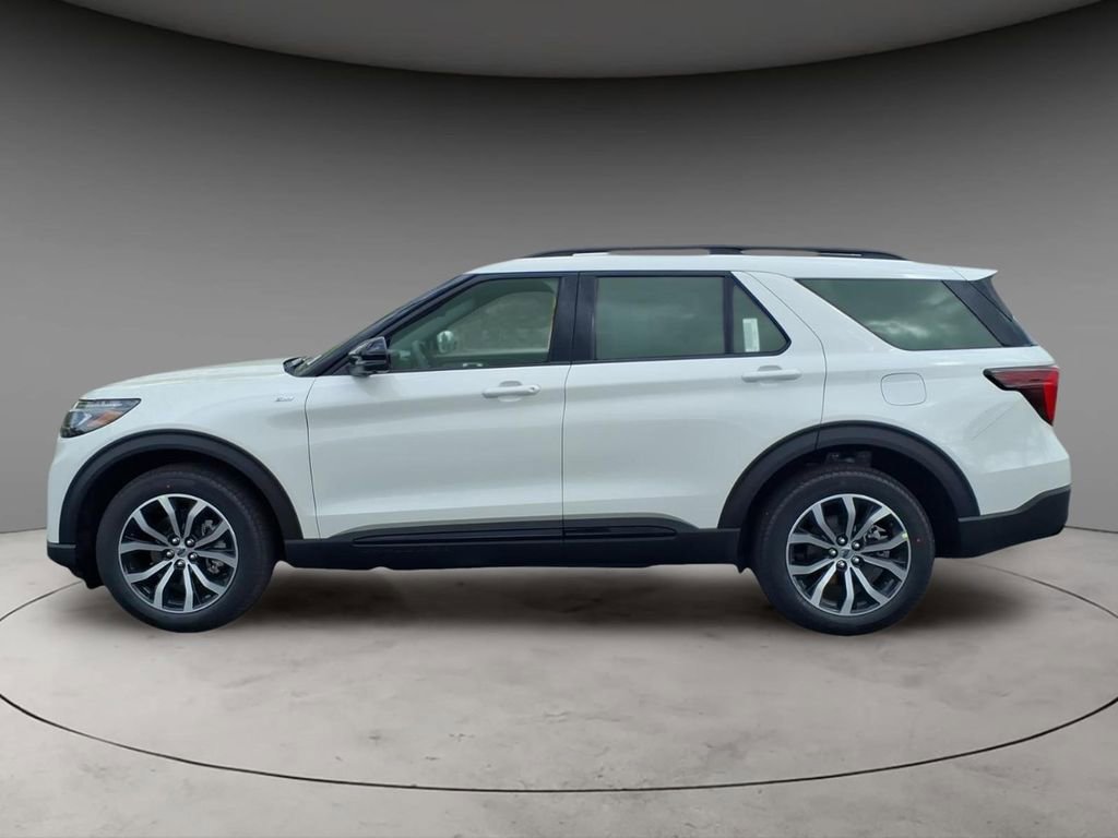 New 2026 Ford Explorer ST-Line AWD/4WD image 2