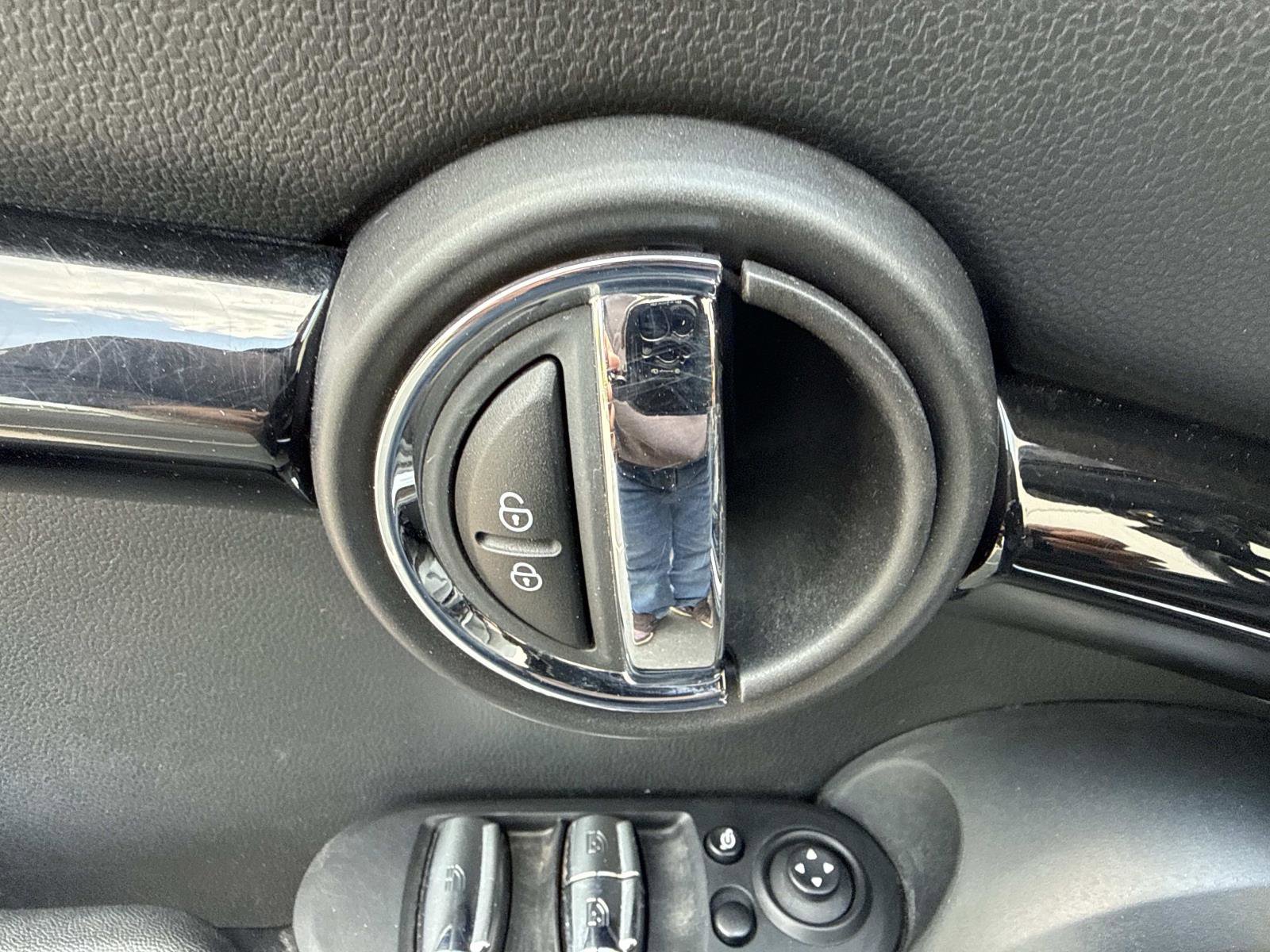 Certified 2024 MINI Cooper S FWD image 15