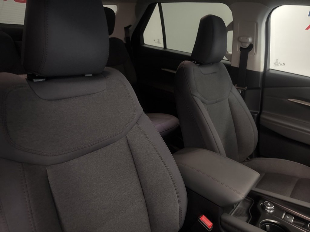 New 2025 Ford Explorer Active image 35