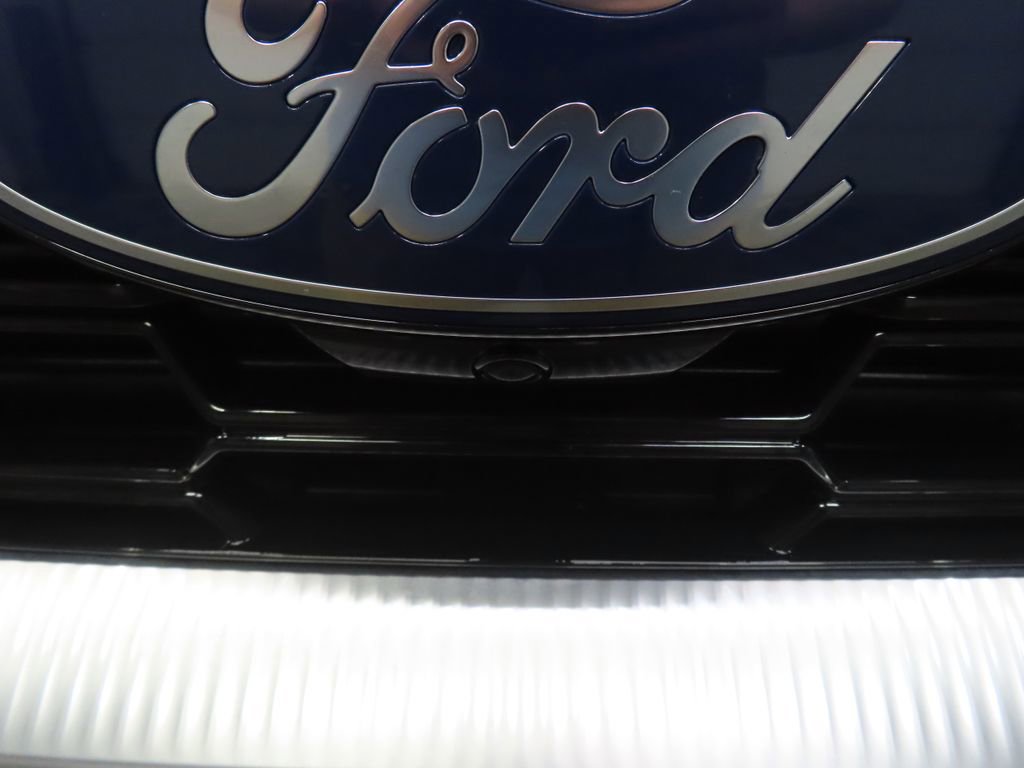 Used 2025 Ford Expedition Max Platinum w/ Platinum Ultimate Package AWD/4WD image 58