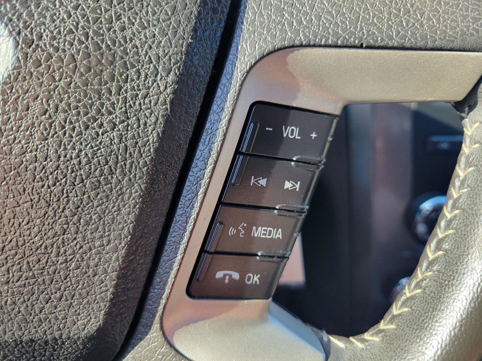 Used 2010 Ford Fusion Sport FWD image 17
