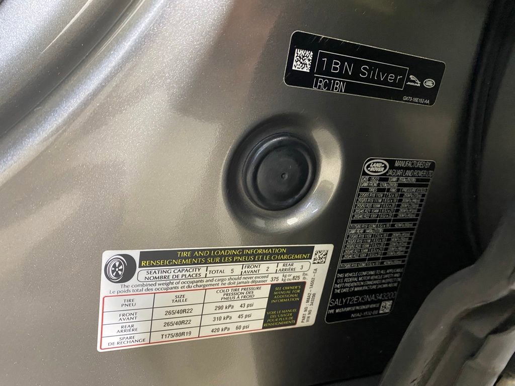 Used 2022 Land Rover Range Rover Velar R-Dynamic S image 36