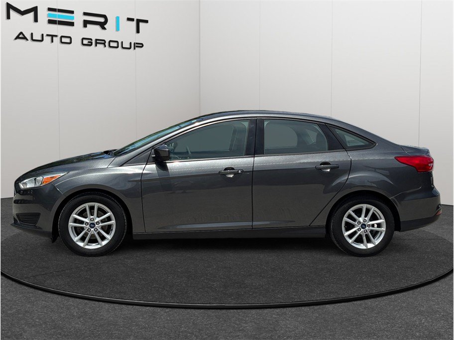 Used 2018 Ford Focus SE FWD image 5