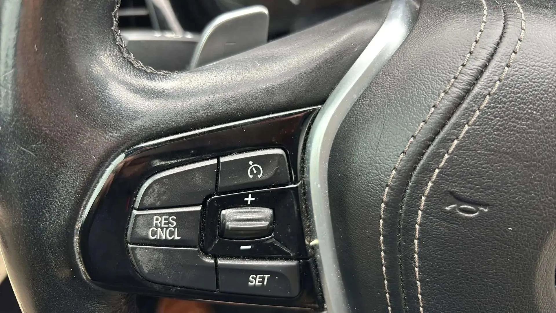 Used 2019 BMW 530i w/ Convenience Package image 37