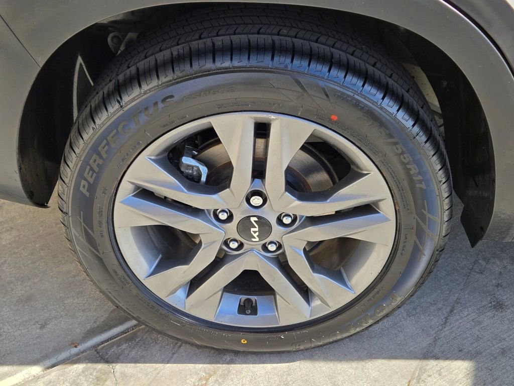 Used 2023 Kia Seltos S w/ Navigation Package AWD/4WD image 10