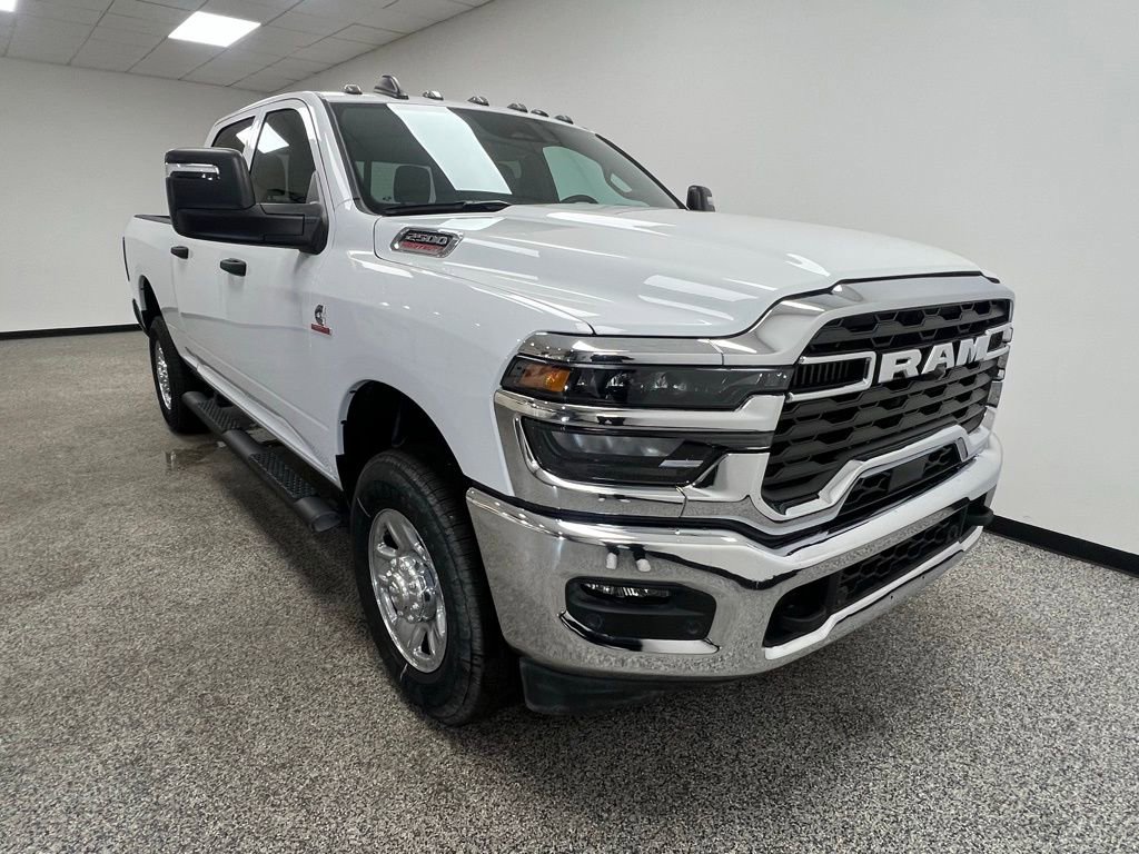 New 2025 RAM 2500 Tradesman AWD/4WD image 17