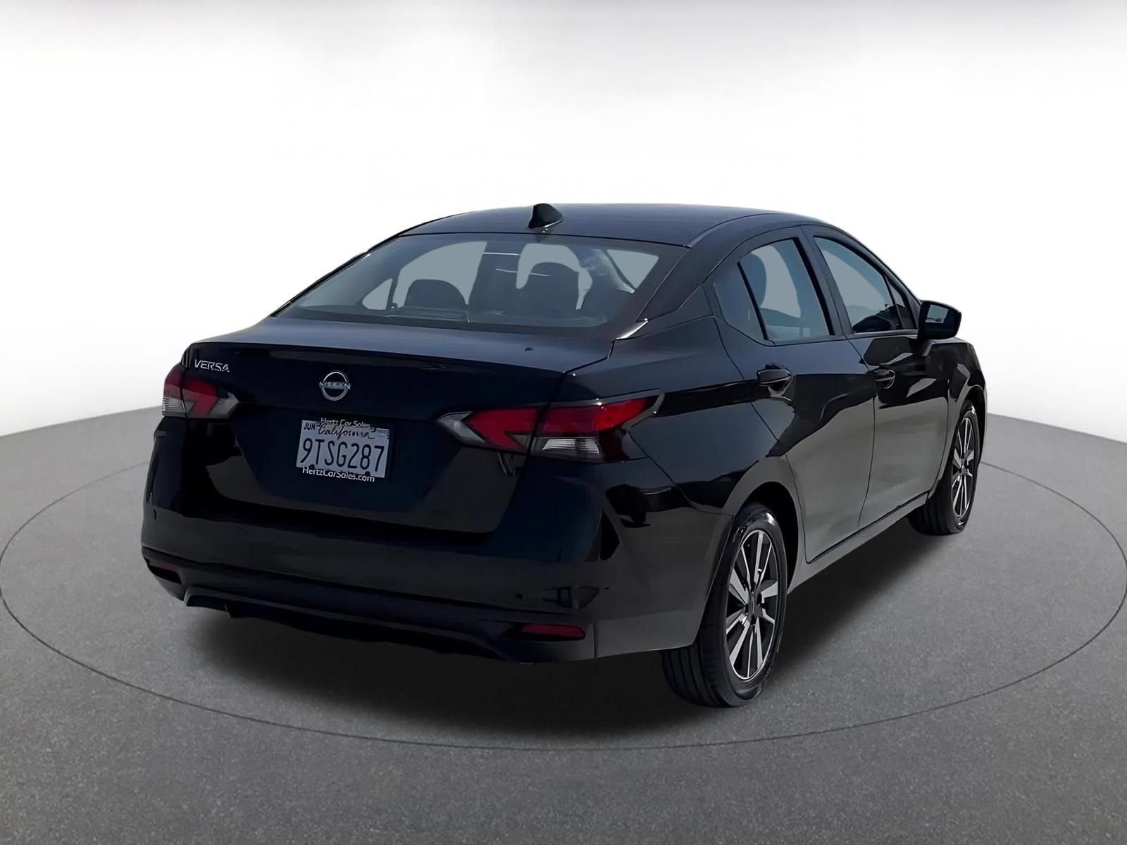 Used 2025 Nissan Versa SV FWD image 14