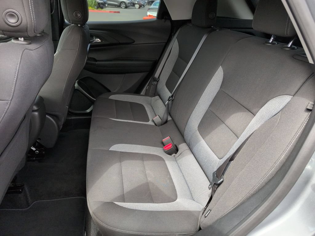 Used 2025 Chevrolet TrailBlazer LT AWD/4WD image 28