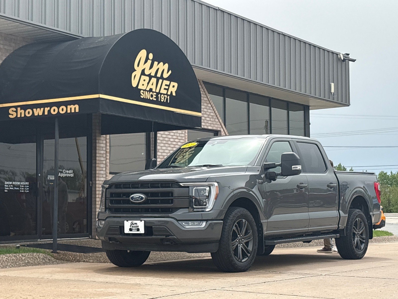 Used 2021 Ford F150 Lariat w/ Equipment Group 502A High AWD/4WD image 1