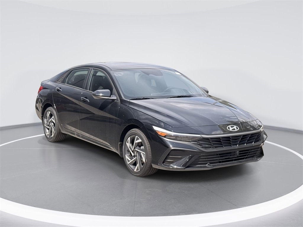 New 2025 Hyundai Elantra SEL
