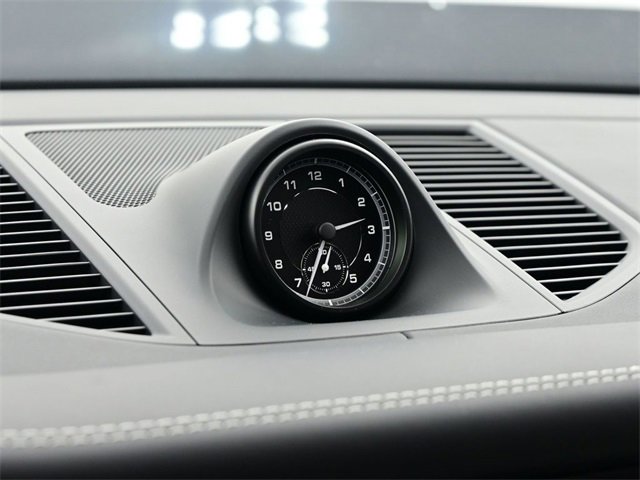 New 2026 Porsche Macan image 12