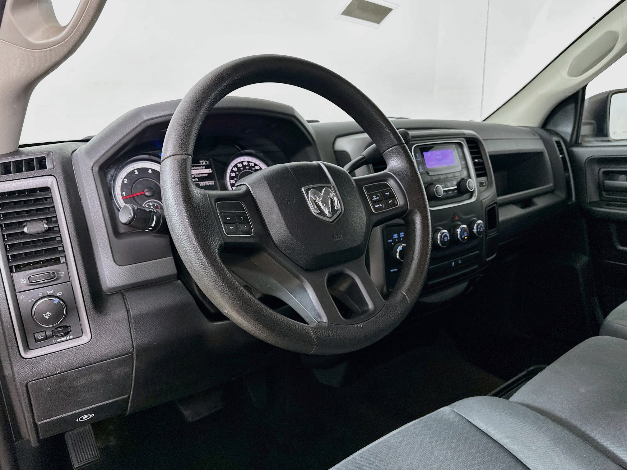 Used 2014 RAM 1500 Express AWD/4WD image 9