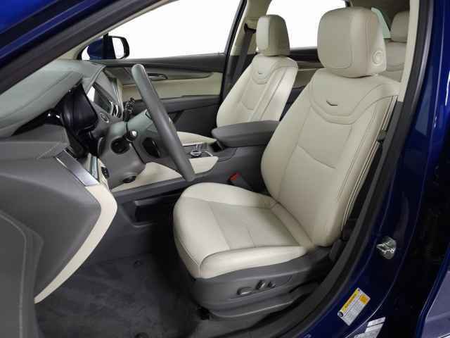 New 2025 Cadillac XT5 Premium Luxury w/ Technology Package image 12